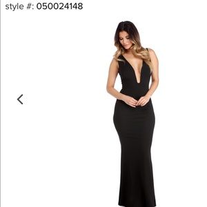 Carmela Black Take A Risque Dress