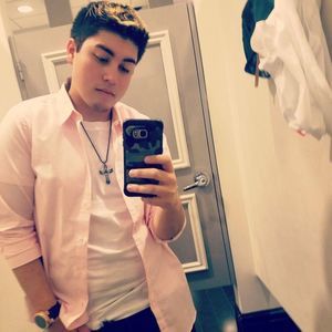 Meet your Posher, Nicholas