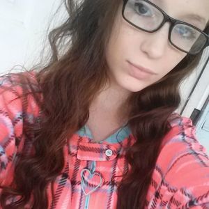 Meet your Posher, Destinee