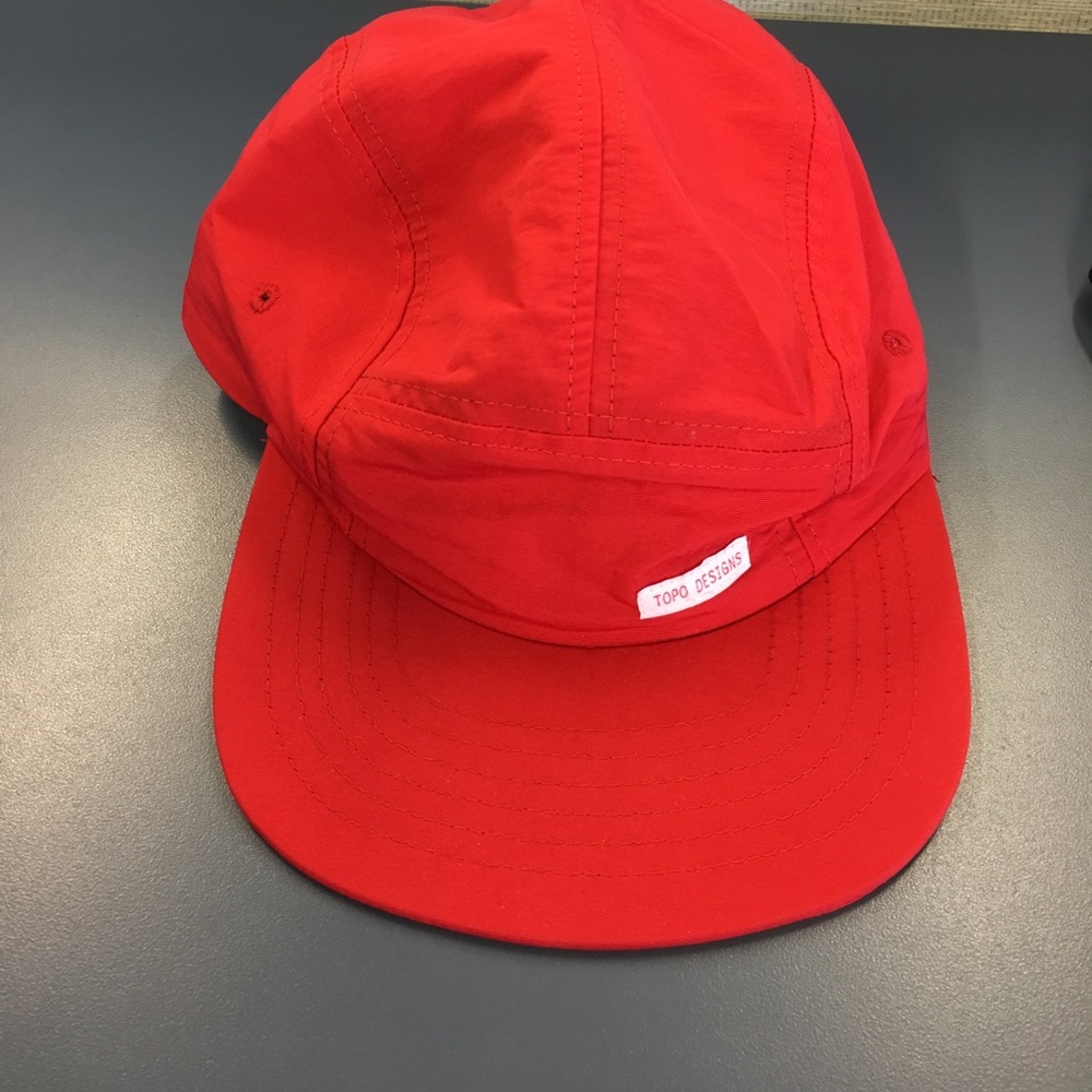 Topo design camper hat in red