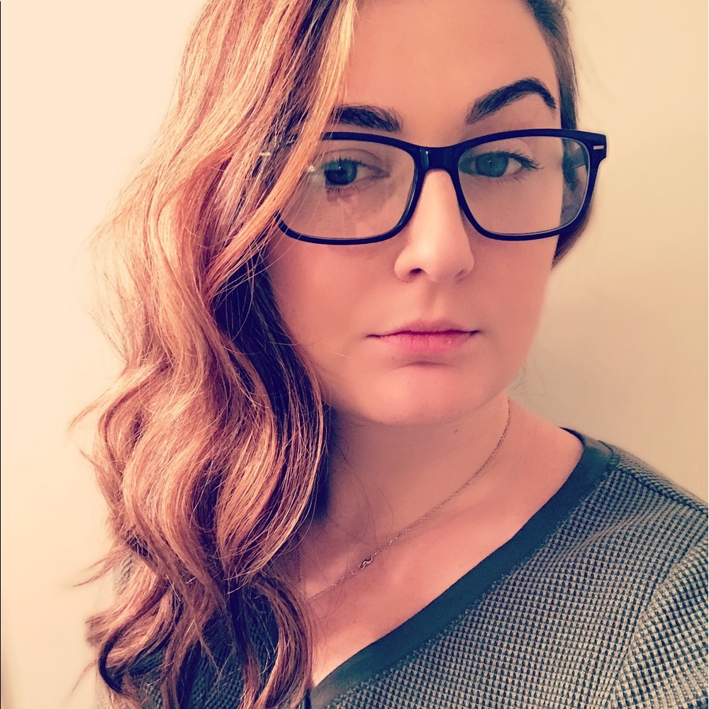 Meet your Posher, Andrea