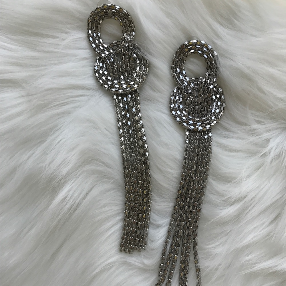 💕Bebe Knotted Silver Earrings💋