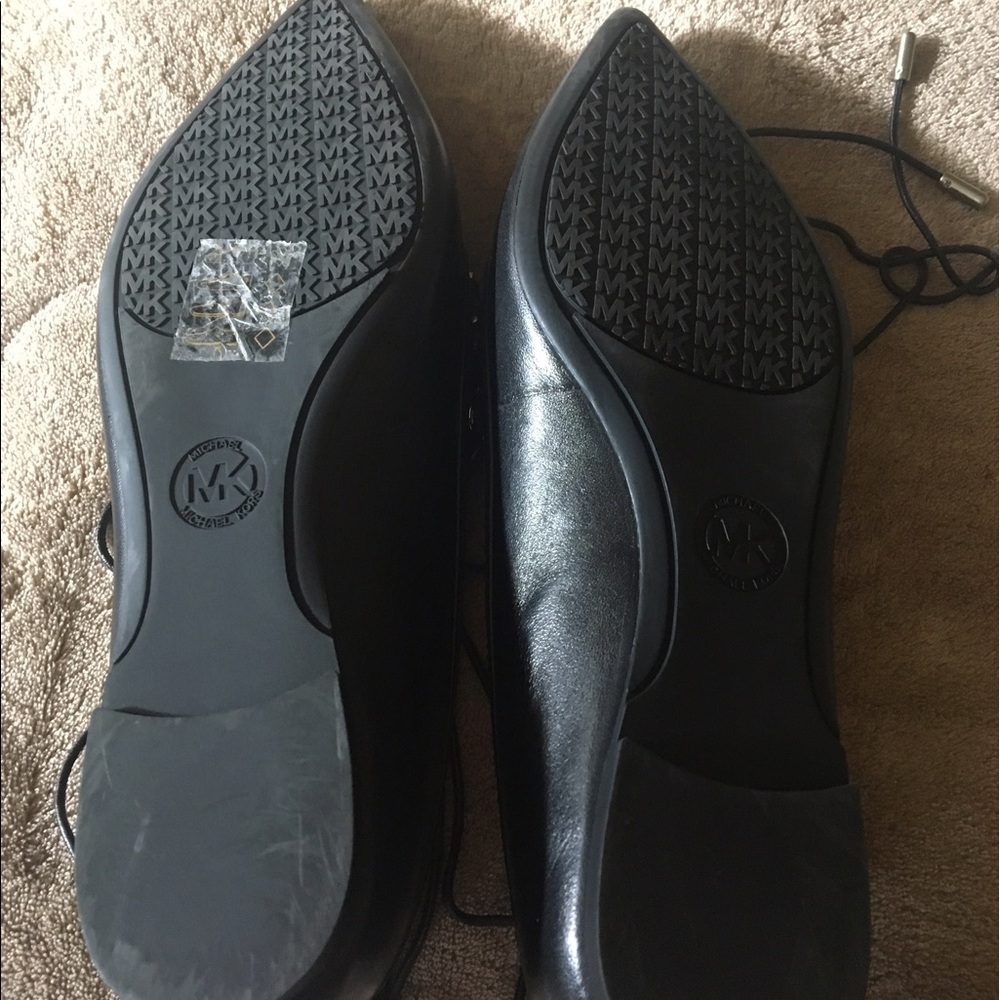 Michael Kors Tabby Lace-up flats - Picture 2 of 4