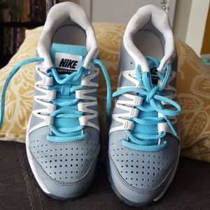 Nike Vapor Court sneakers