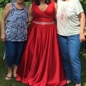 Red prom dress