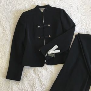 💼 NWT Tahari Arthur S. Levine Pantsuit 💼