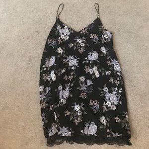 Flowery lace dress