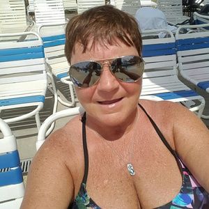 Meet your Posher, Pam