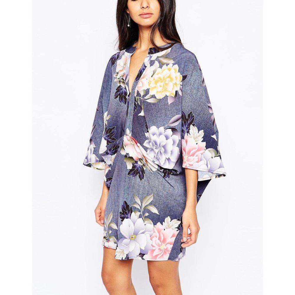 Liquorish Kimono Dress