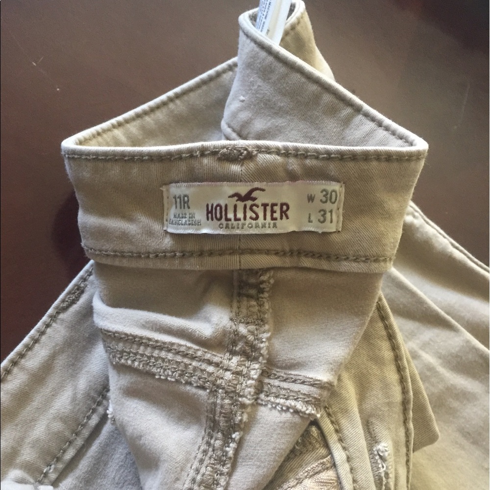 Hollister khaki skinny jeans