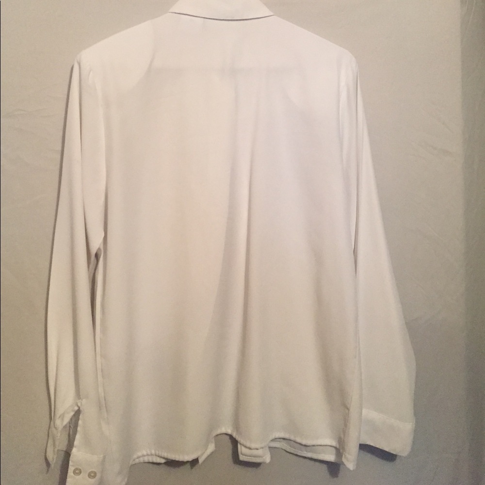 Nice White button down - Picture 2 of 3