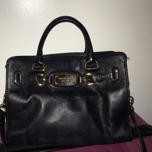 ✨AUTHENTIC✨Michael Kors Medium Selma Purse