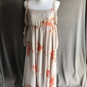 Feminine flirty flowy summer dress. Free People.