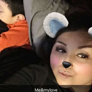 Meet your Posher, Flora