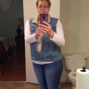 Meet your Posher, Lacey