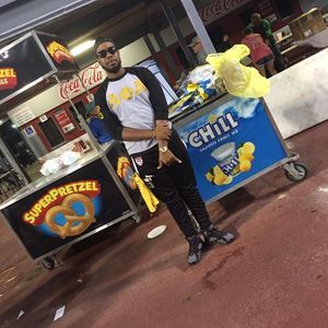 Meet your Posher, Raymond