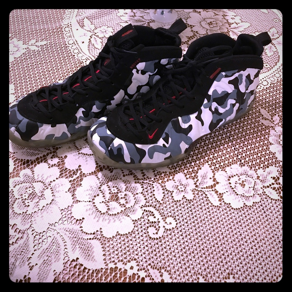 Nike Foamposite "Fighter Jet"