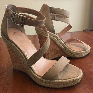 CHARLES by Charles David Becki Platform Wedge