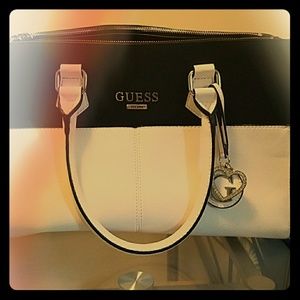 Guess bag!