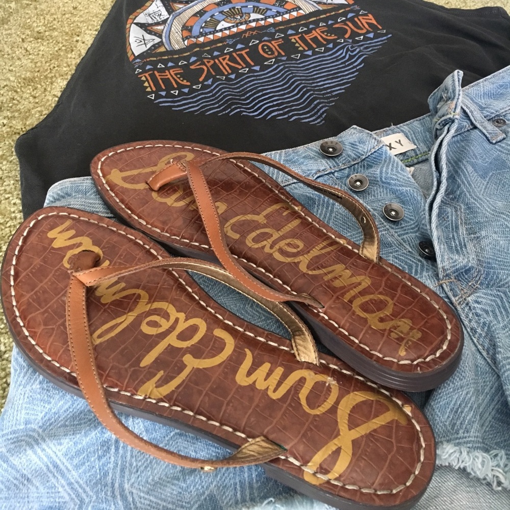 SAM EDELMAN flip flops