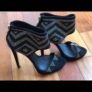 🆕 Aldo Black and Silver Studded Heels