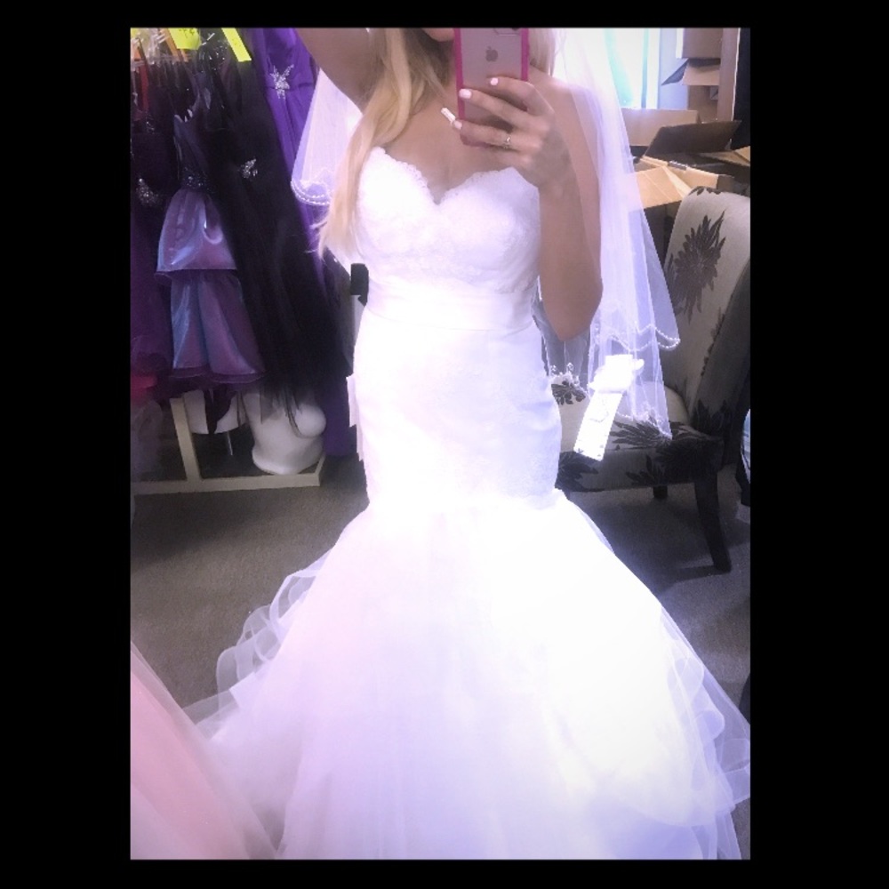 Brand new mermaid wedding dress
