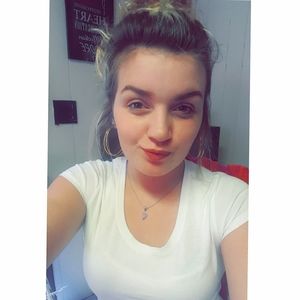 Meet your Posher, Tiffany