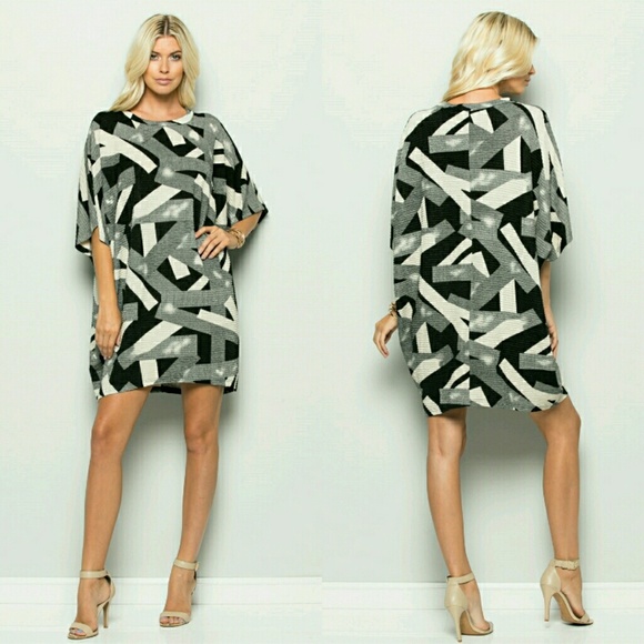 Black and White Printed Dress - Picture 2 of 2