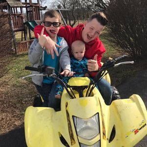 Meet your Posher, Thomas