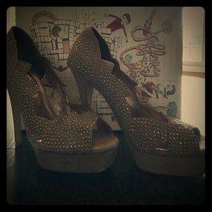 Jeffrey Campbell Turner Pump