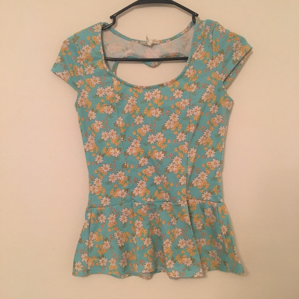 Daisy peplum style top