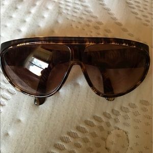 Yves saint Laurent wrapped around sunglasses