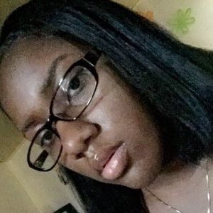 Meet your Posher, Brianna