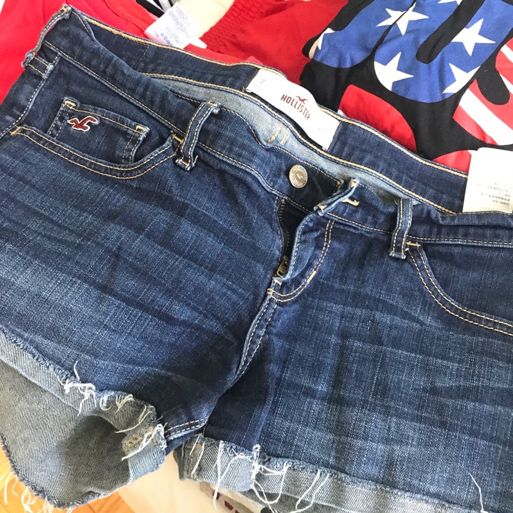 HOLLISTER SHORTS