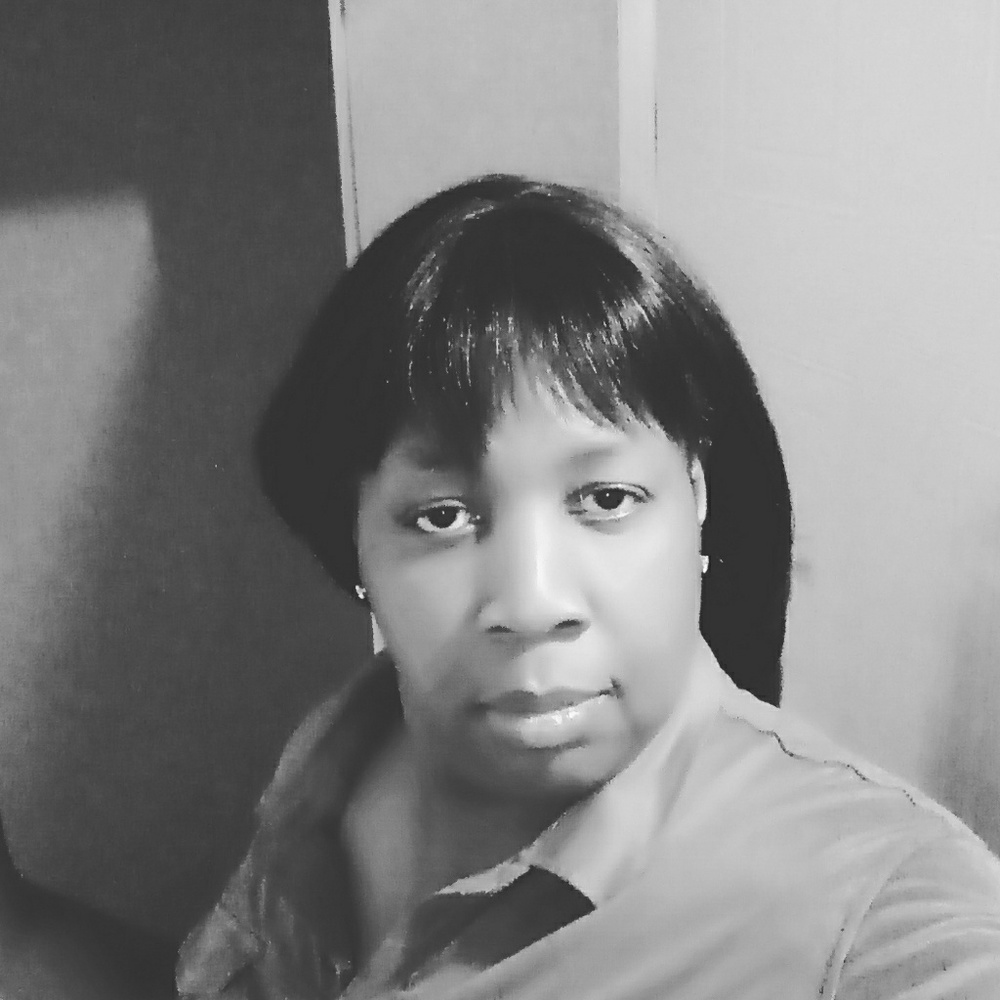 Meet your Posher, Carmella