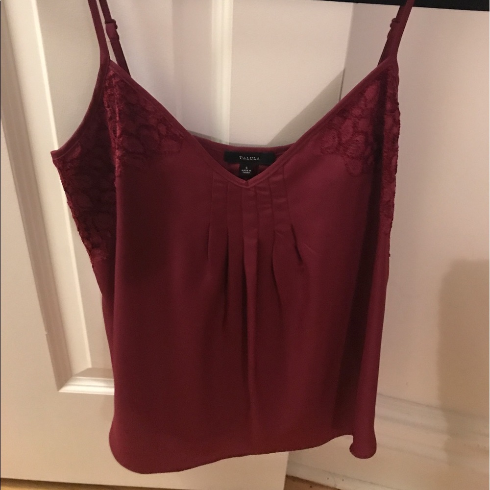 *NEVER WORN lace silk Talula tank - Aritzia