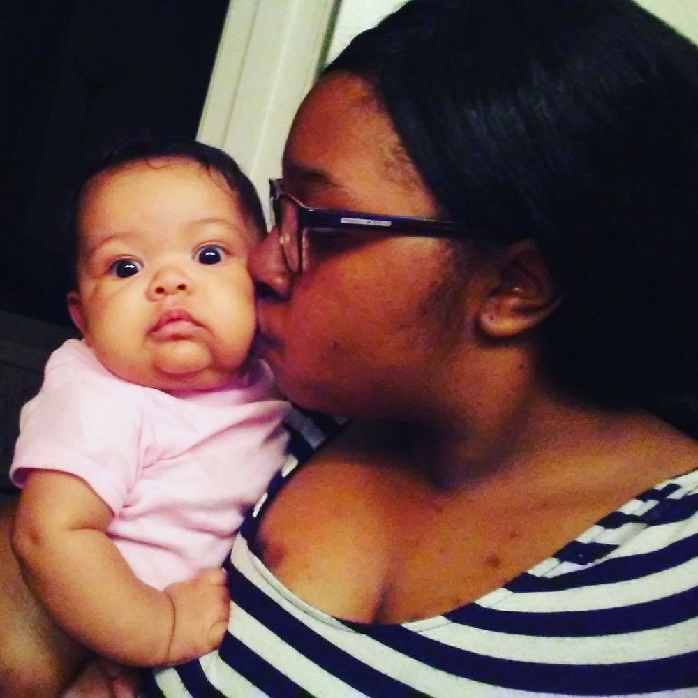 Meet your Posher, Zora