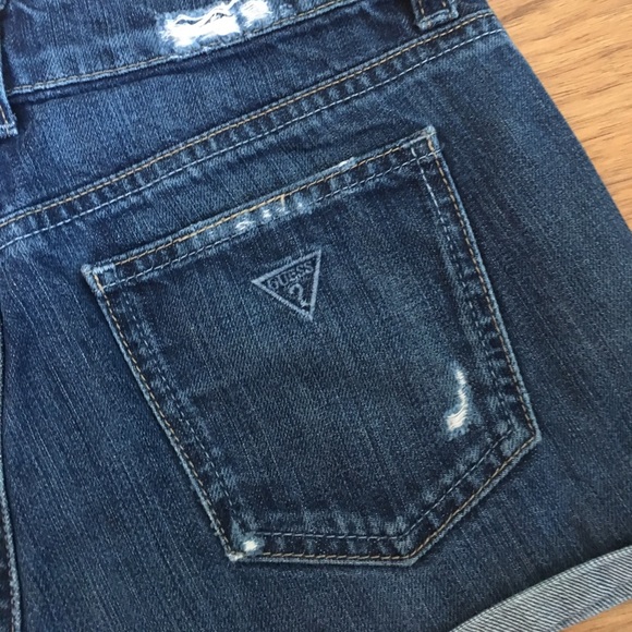 GUESS jean short, great condition! - Picture 3 of 4