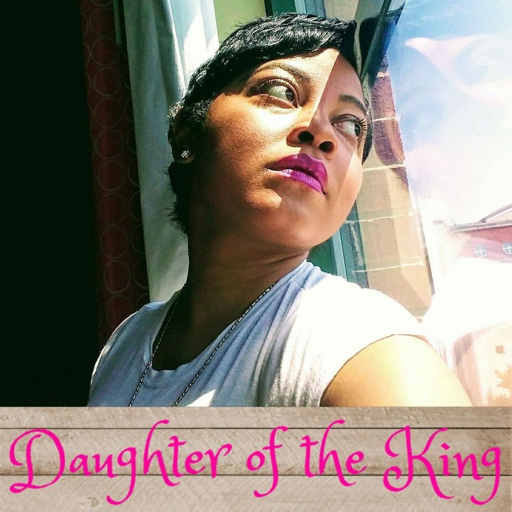 Meet your Posher, Ebony