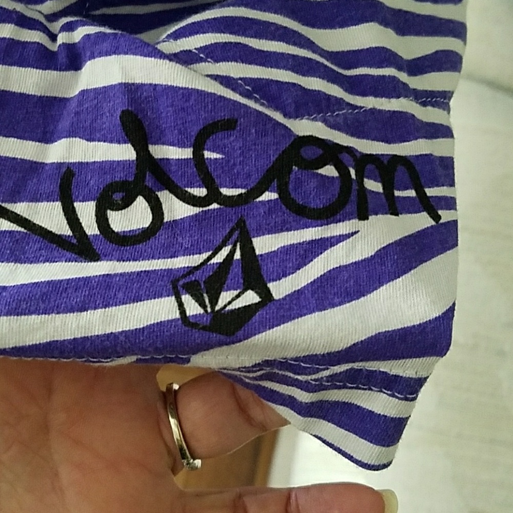 SALE - VOLCOM summer Mini / Cover Up - small - Picture 2 of 5