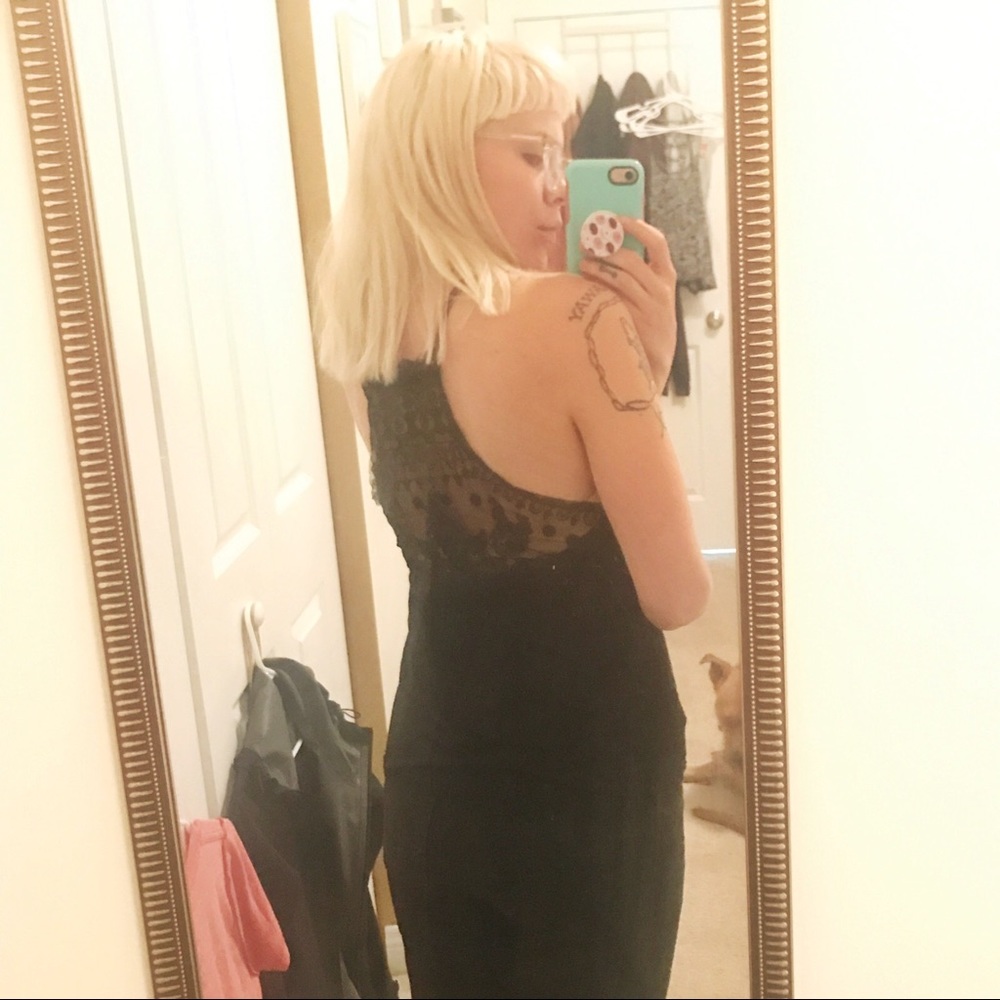 🖤 black tank with lace detail 🖤