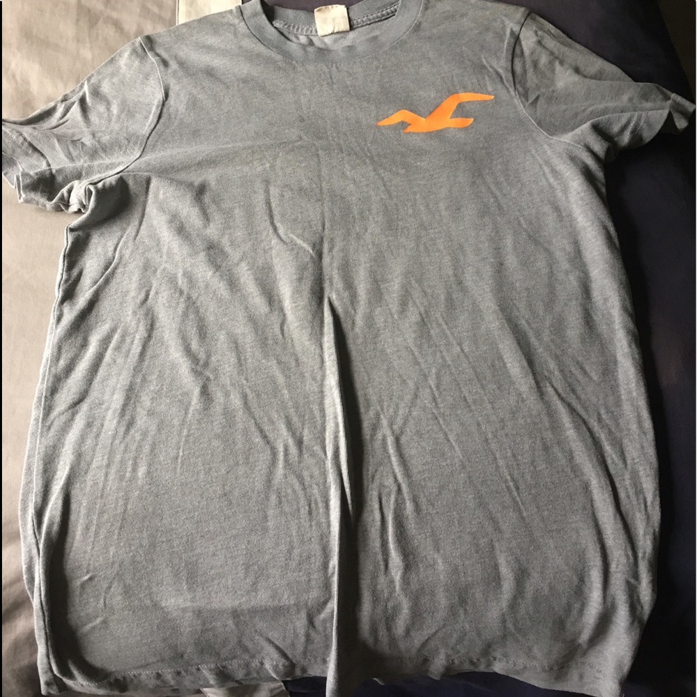 Hollister t shirt