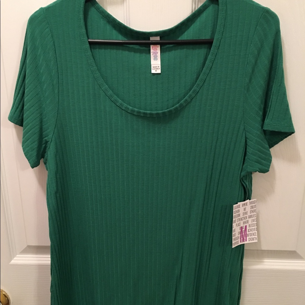 Green classic tee lularoe