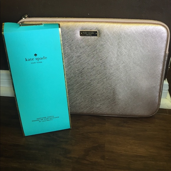 Rose gold Kate spade New York sleeve - Picture 5 of 8