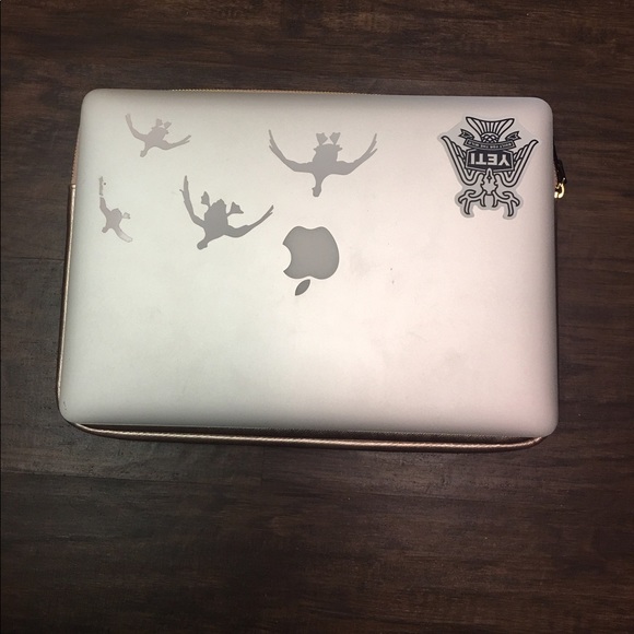 Rose gold Kate spade New York sleeve - Picture 8 of 8