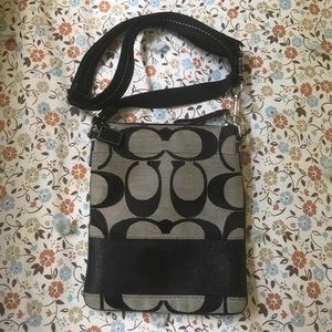 Crossbody bag