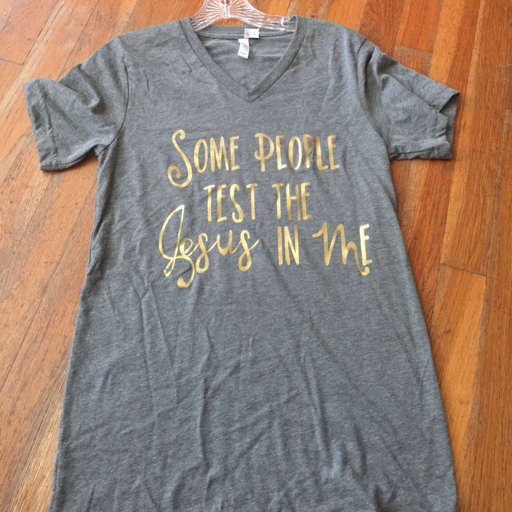 V neck tee