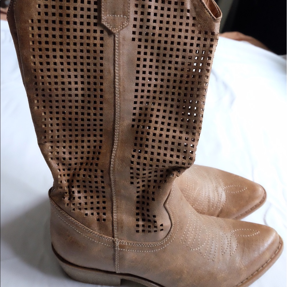American Eagle Brown Cowboy Boots