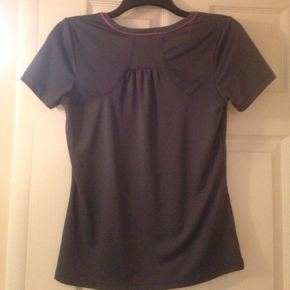 Workout tee - Picture 2 of 2