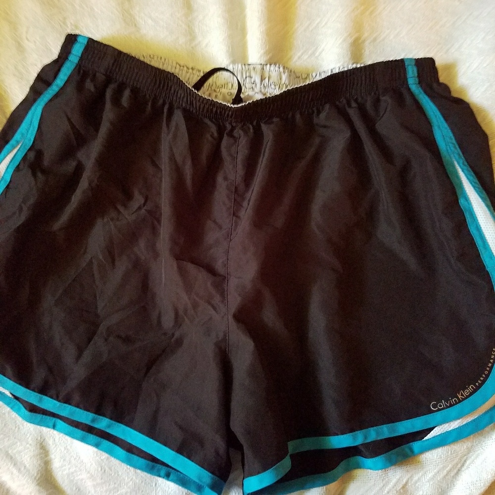 Calvin Klein running short